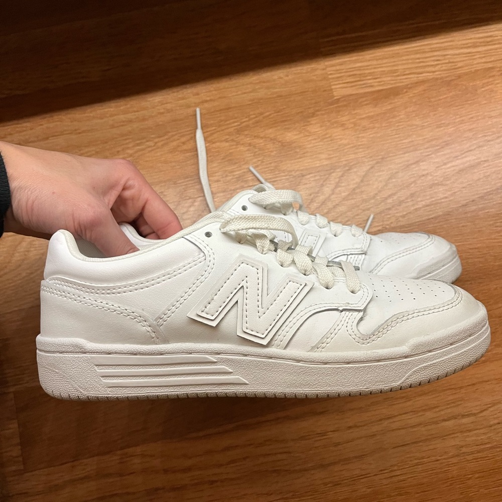 Men’s white new balances 480